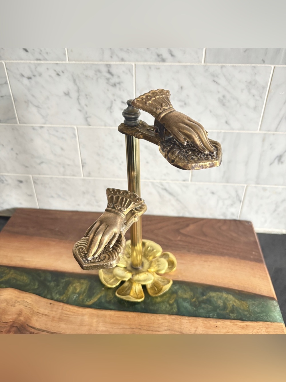 Vintage Brass Victorian Style Hand Clip Stand for Notes / Letters / Gloves
